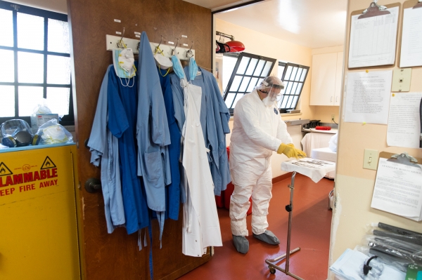 ‘Grief is difficult on a good day.’ How the coronavirus pandemic is reshaping the ways we&nbsp;mourn